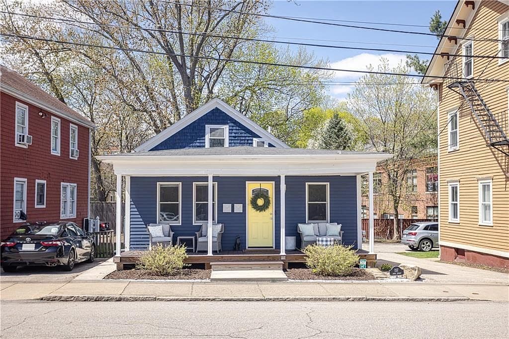 Primary listing photo