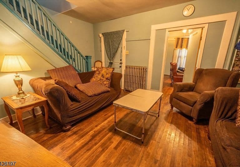 Listing photo 4
