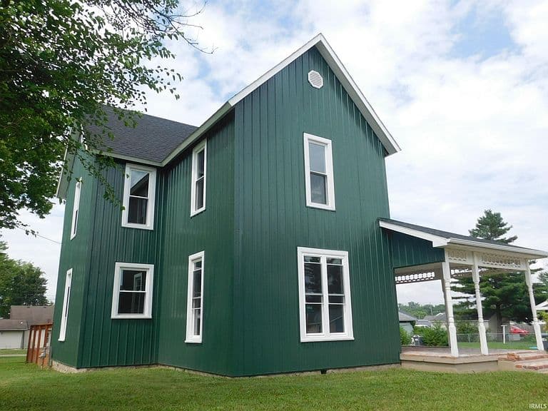 Listing photo 2