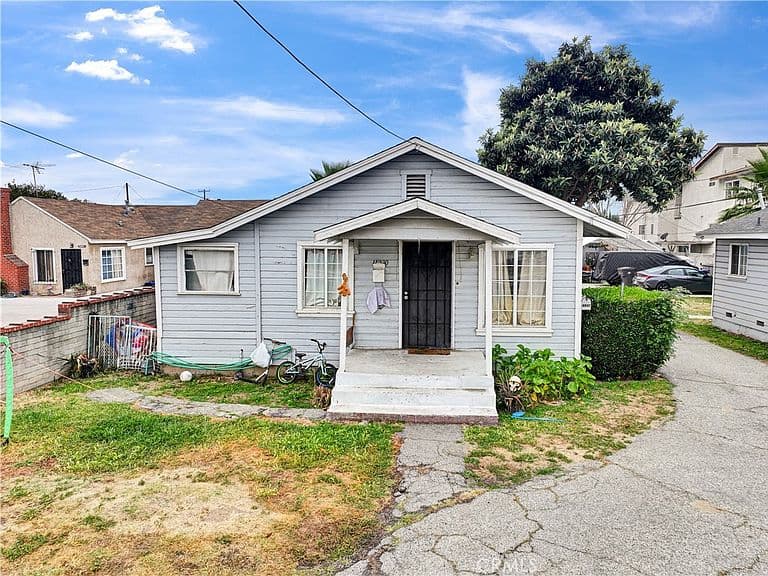 Listing photo 5