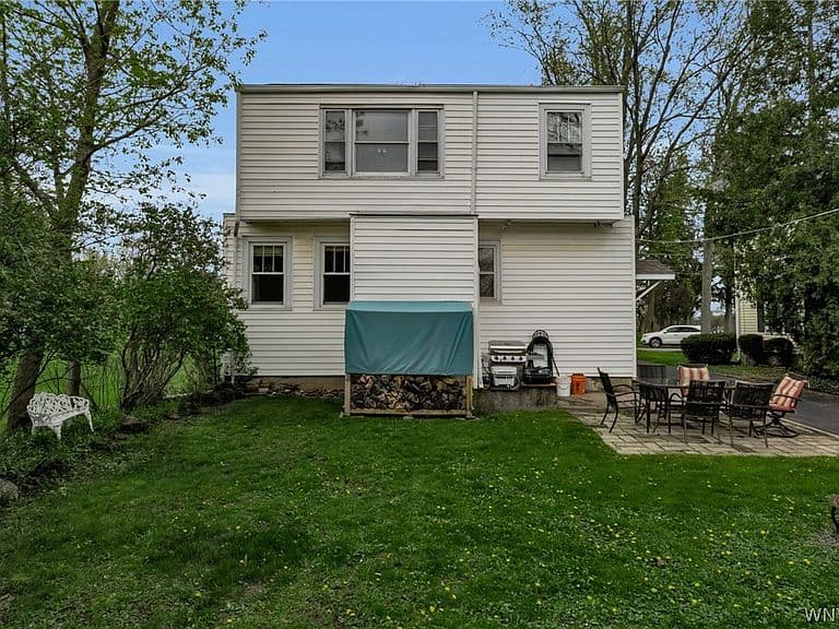 Listing photo 5