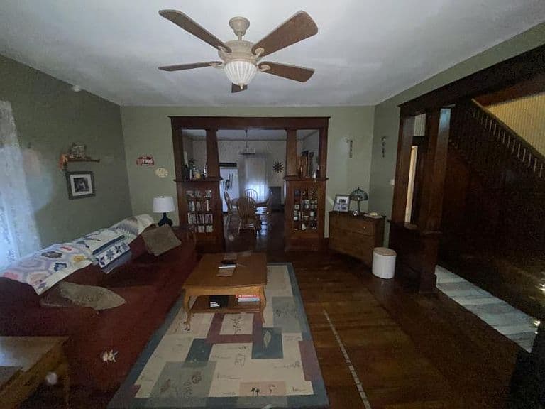 Listing photo 5