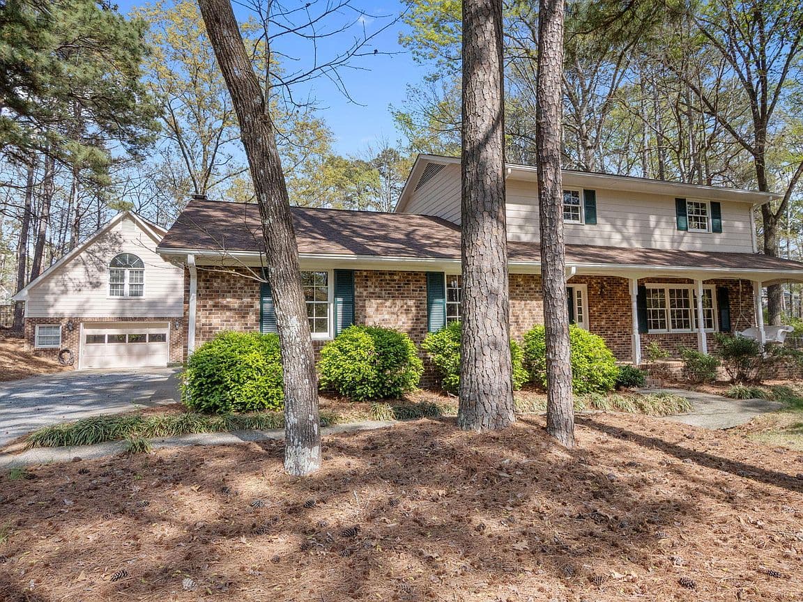 Primary listing photo