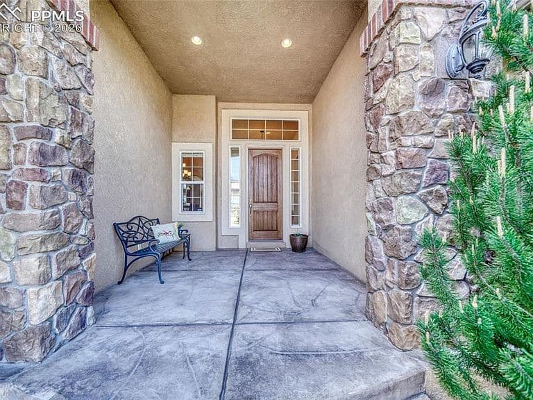 Listing photo 5