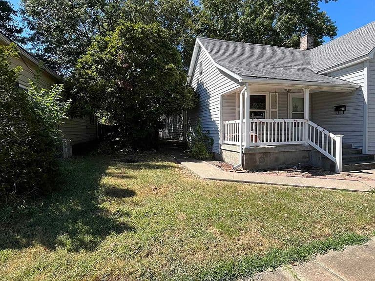 Listing photo 2