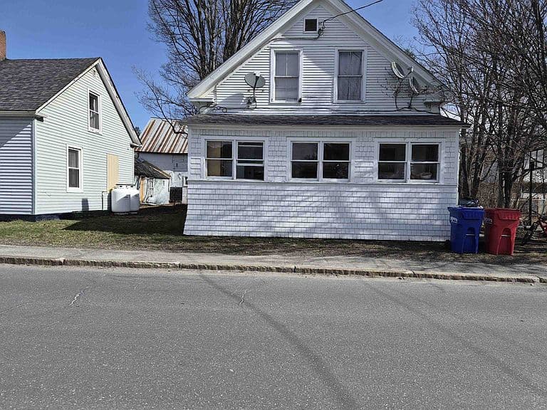 Listing photo 5