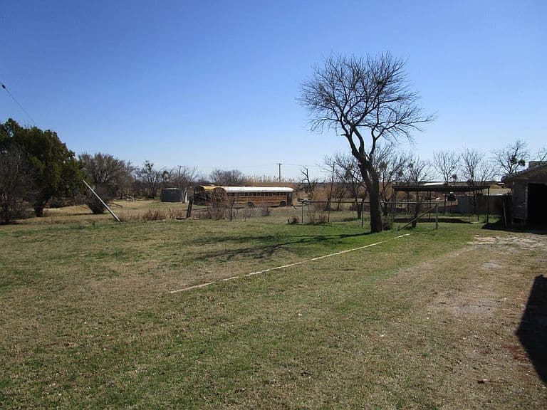 Listing photo 4