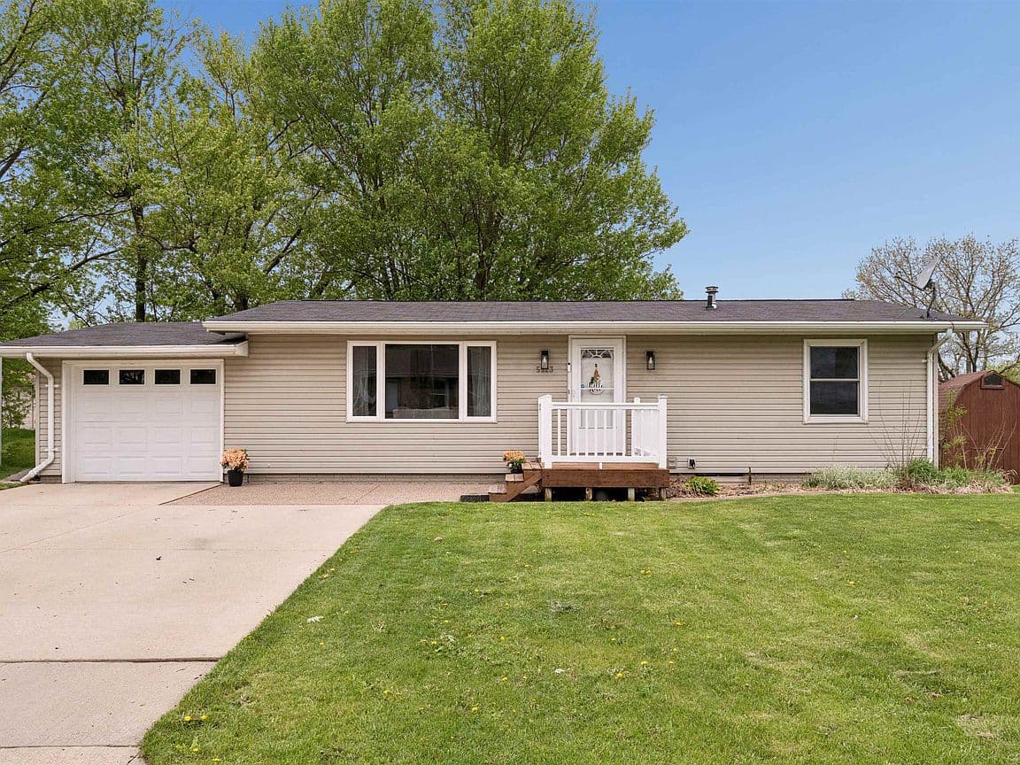 Primary listing photo
