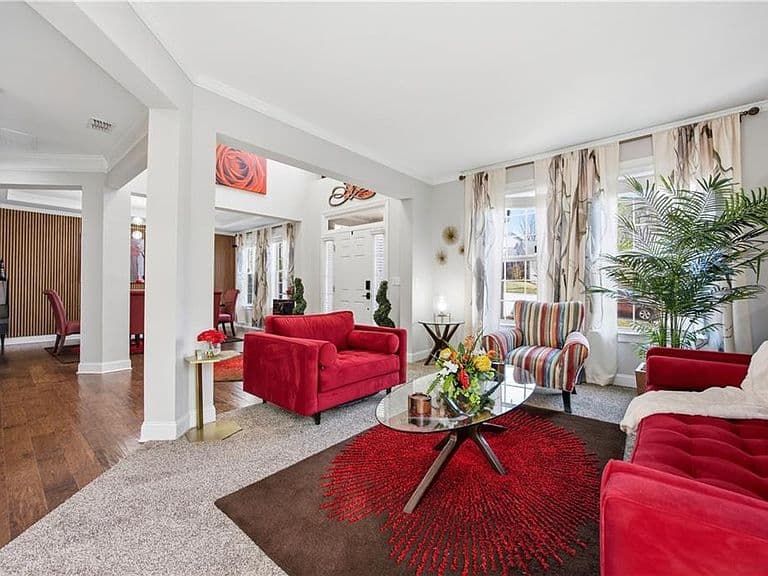 Listing photo 4