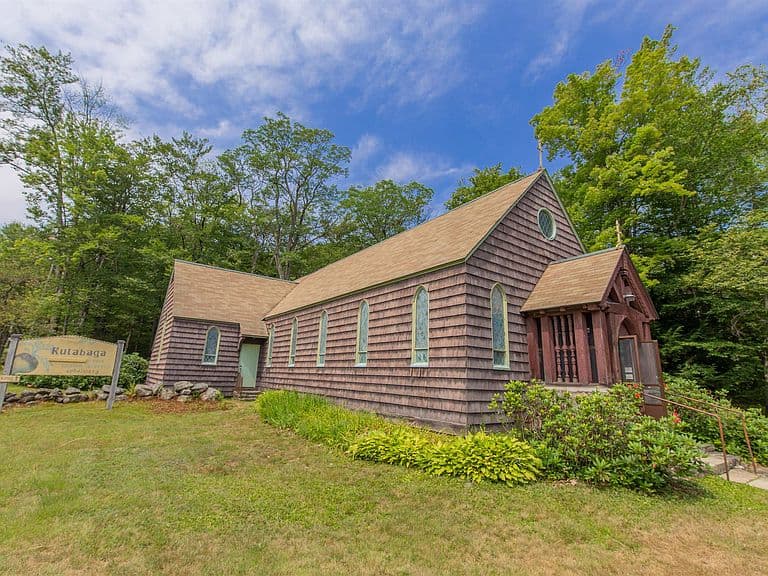 Listing photo 4