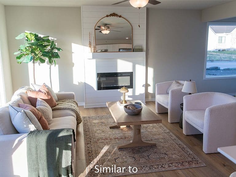 Listing photo 4