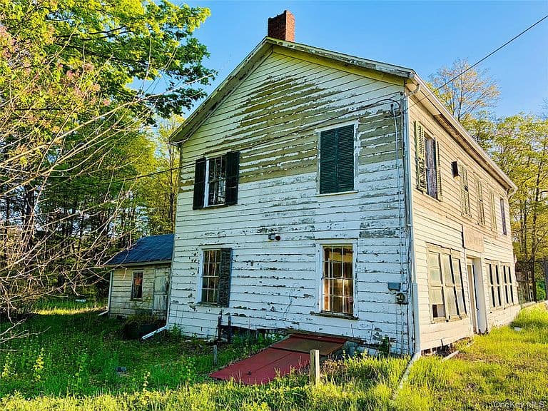 Listing photo 4