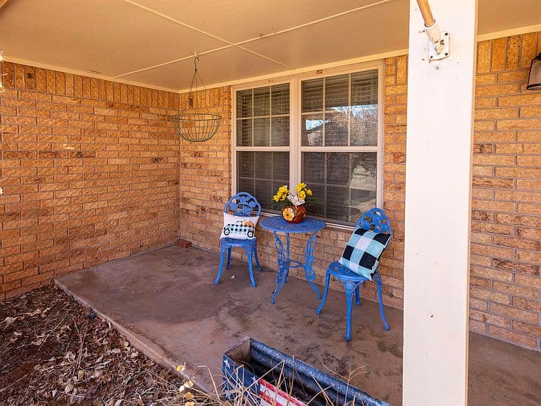 Listing photo 3