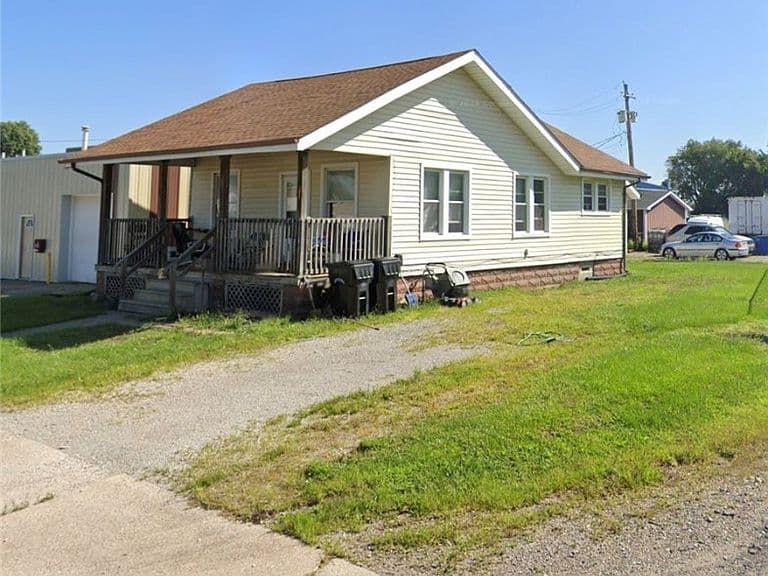Listing photo 4