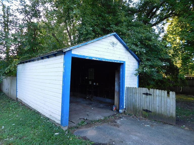 Listing photo 5