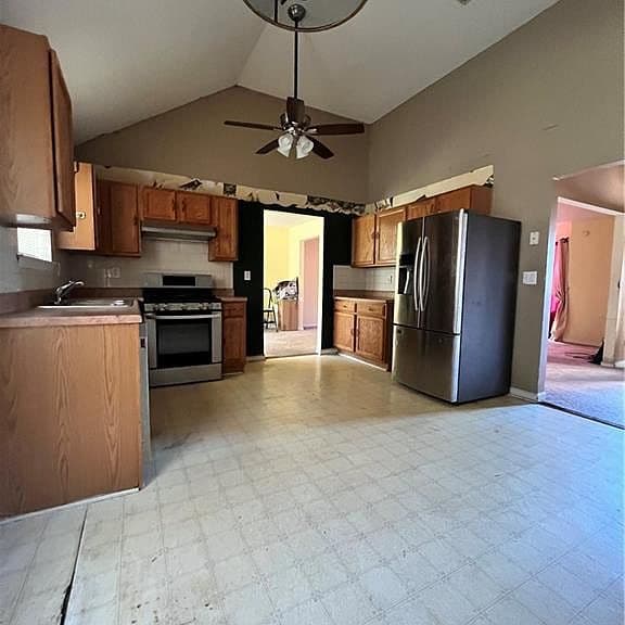 Listing photo 5