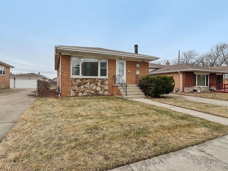 Listing photo 3