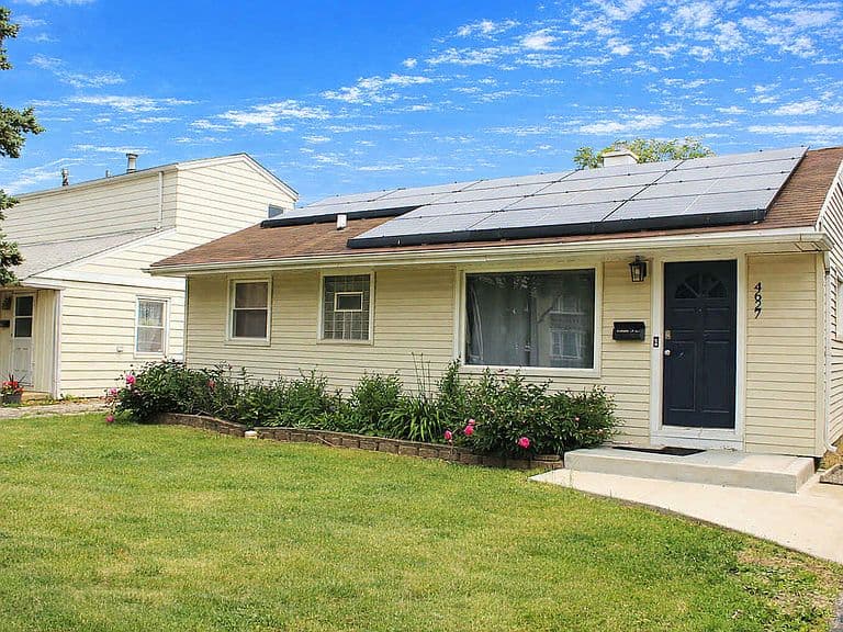 Listing photo 3