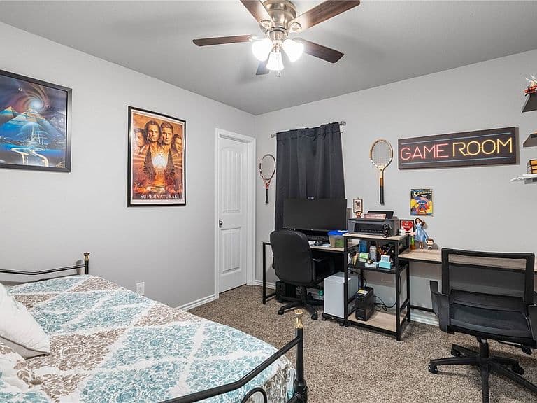 Listing photo 4