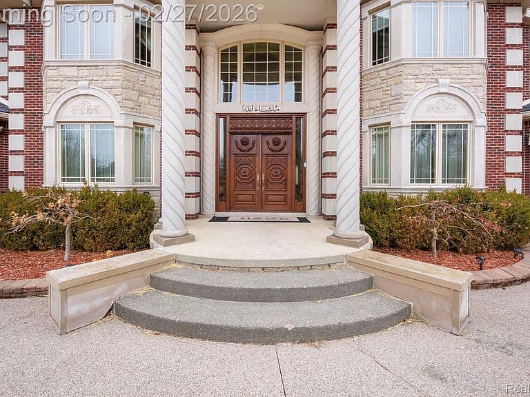 Listing photo 5