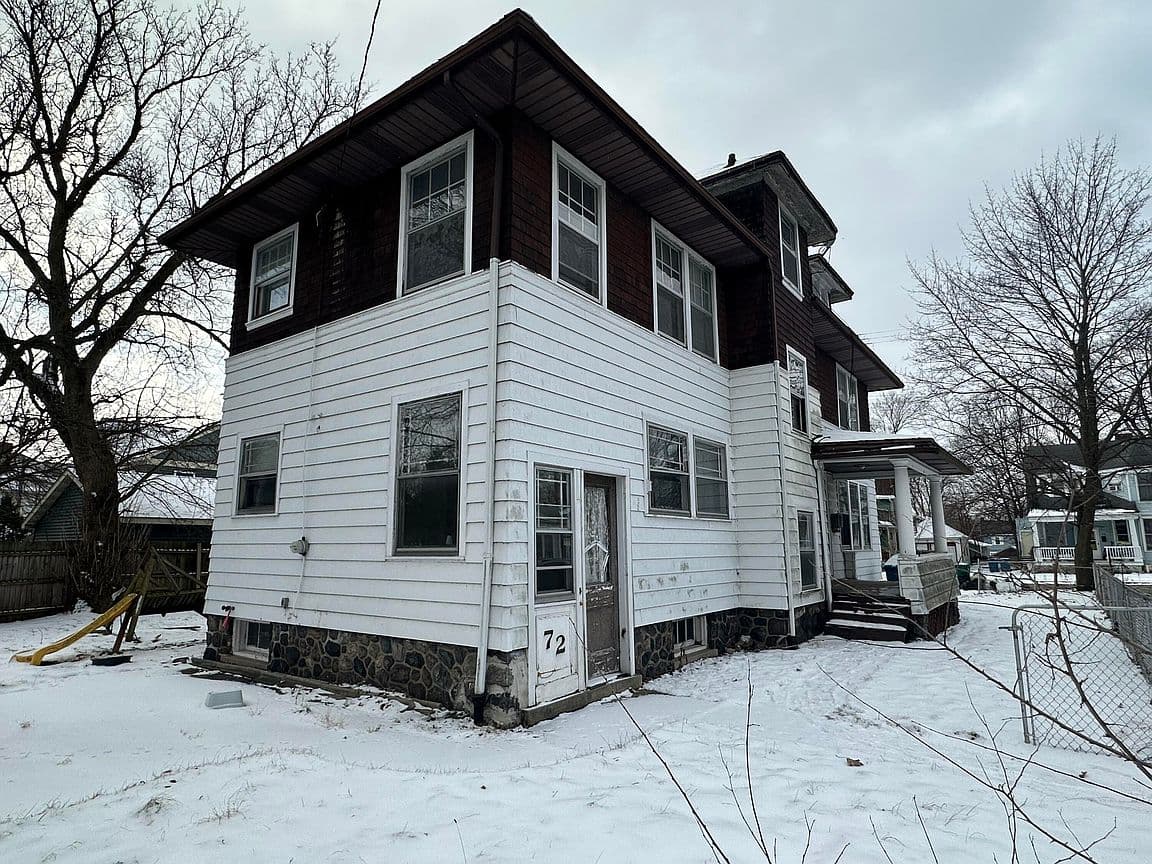 Primary listing photo