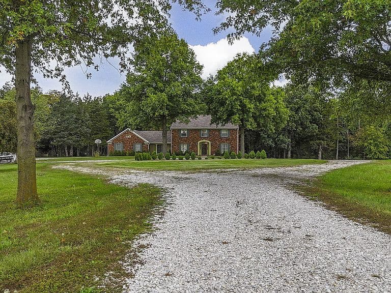Listing photo 5