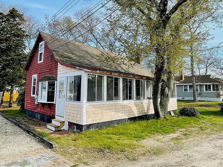 Listing photo 4