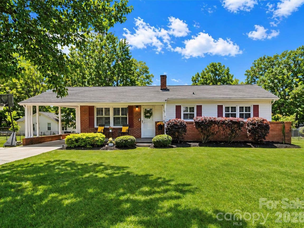 Primary listing photo