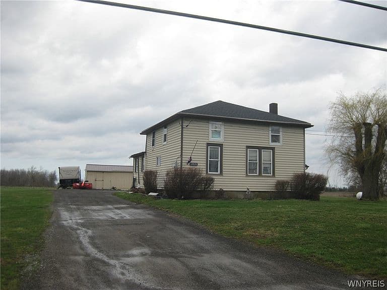 Listing photo 3