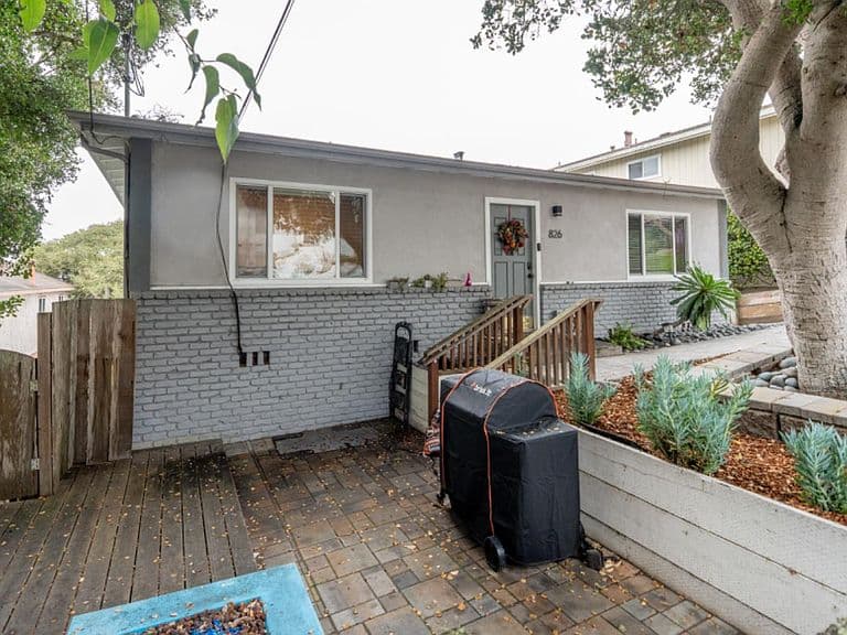 Listing photo 3