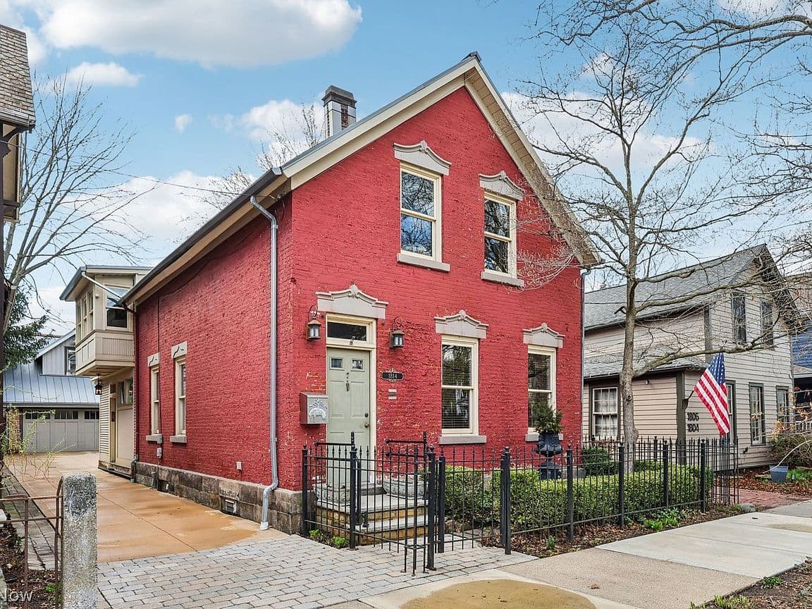 Primary listing photo