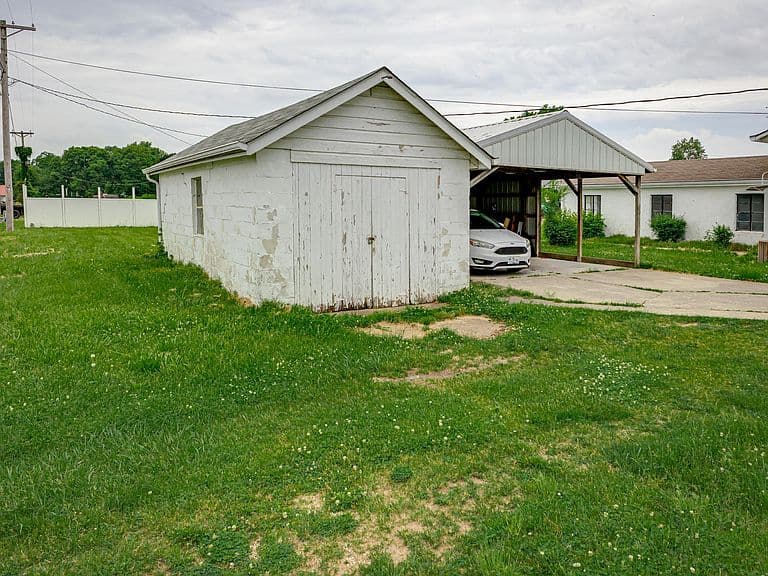 Listing photo 4