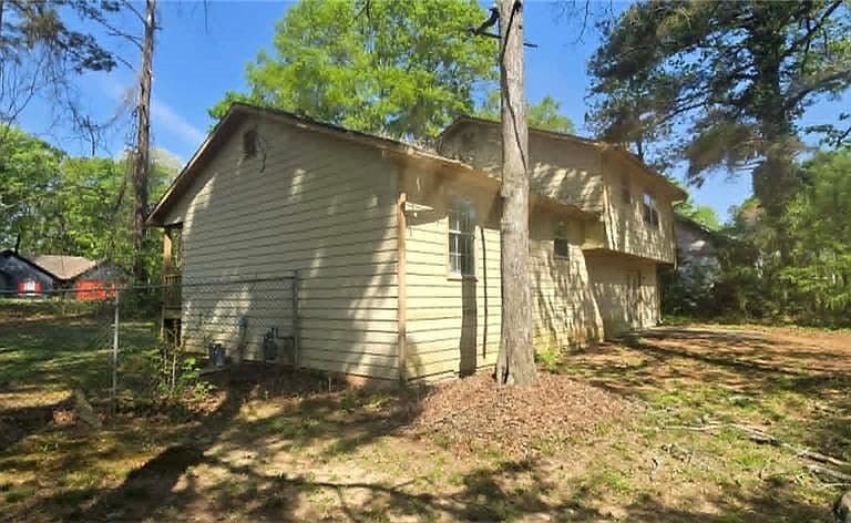 Listing photo 4