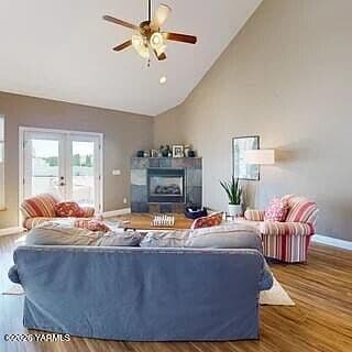 Listing photo 5