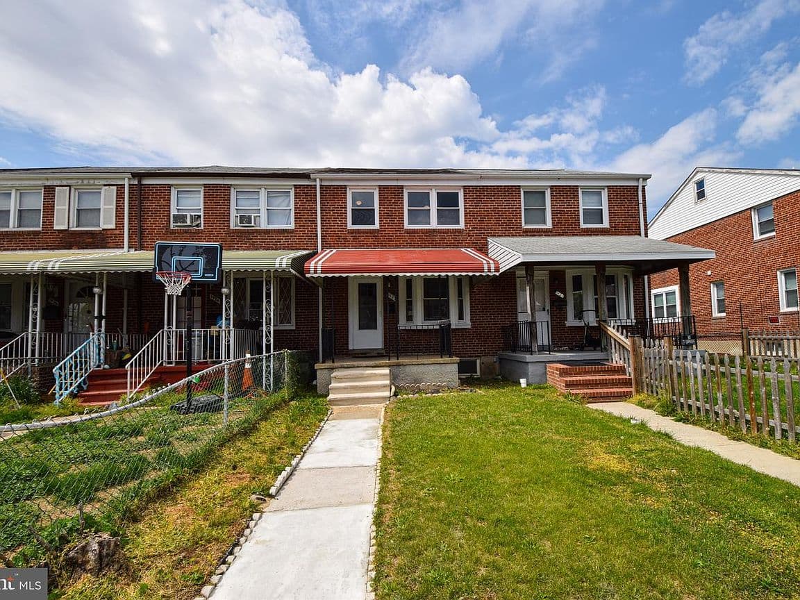 Primary listing photo