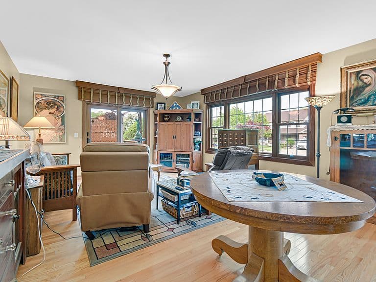 Listing photo 4