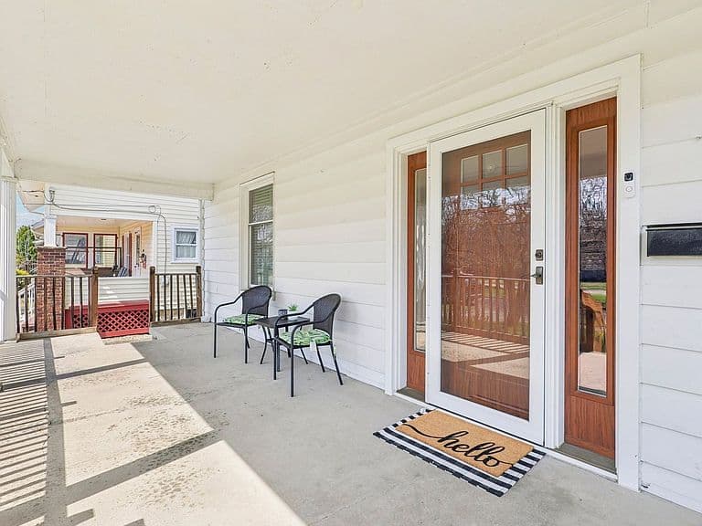 Listing photo 4