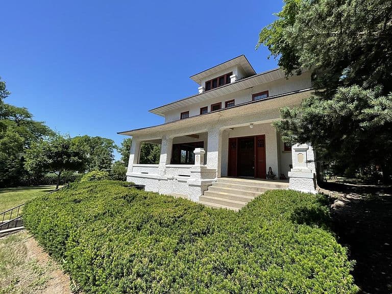 Listing photo 4