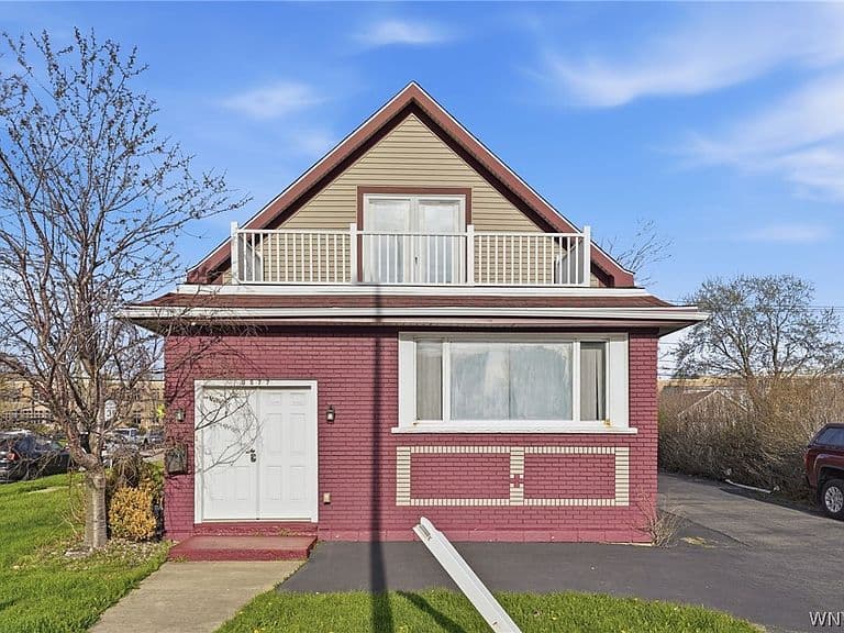 Listing photo 4