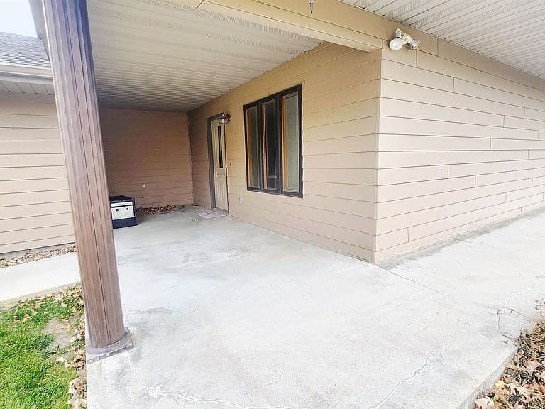 Listing photo 4