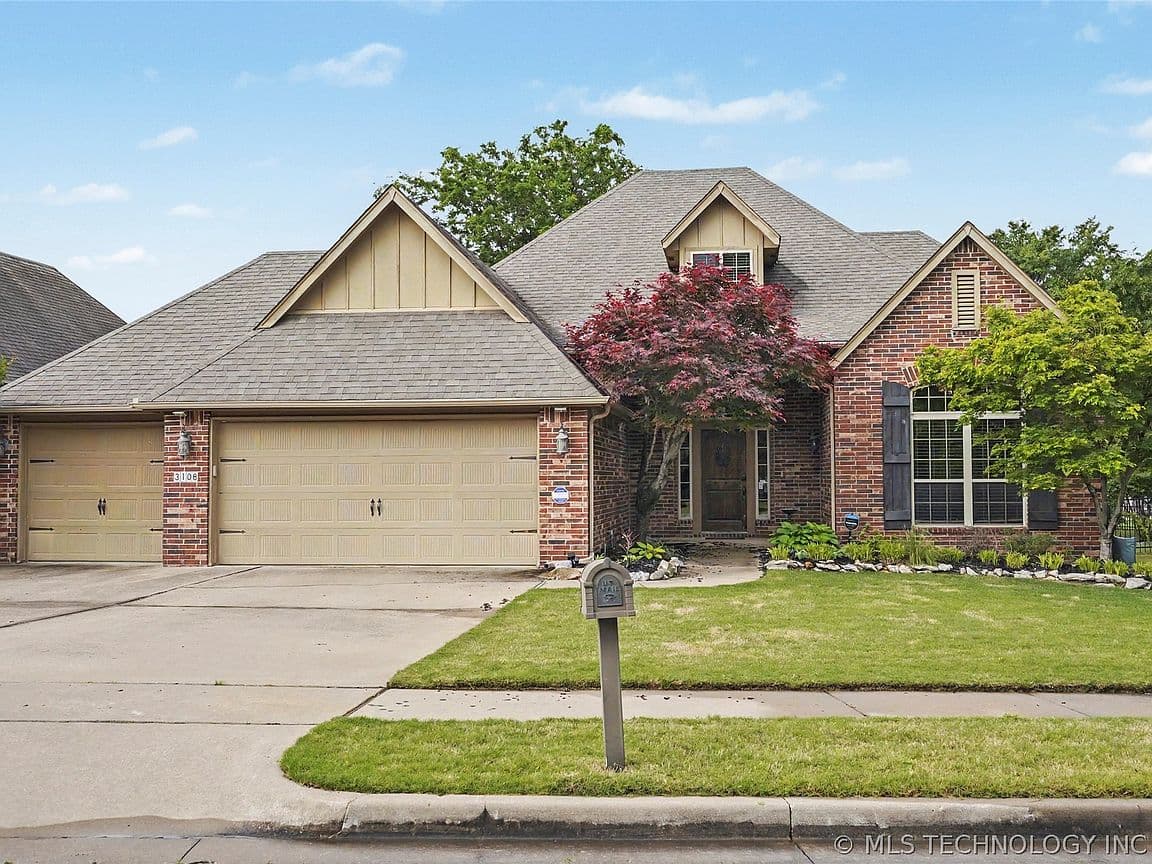 Primary listing photo