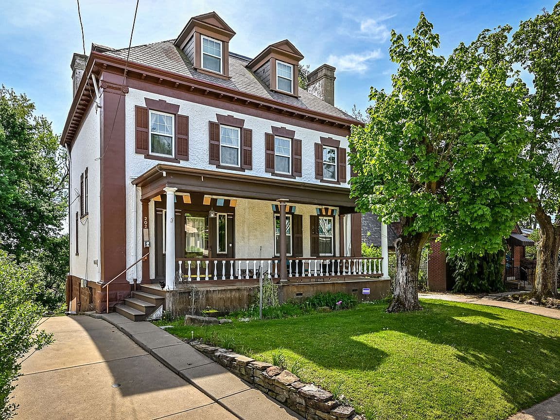 Primary listing photo