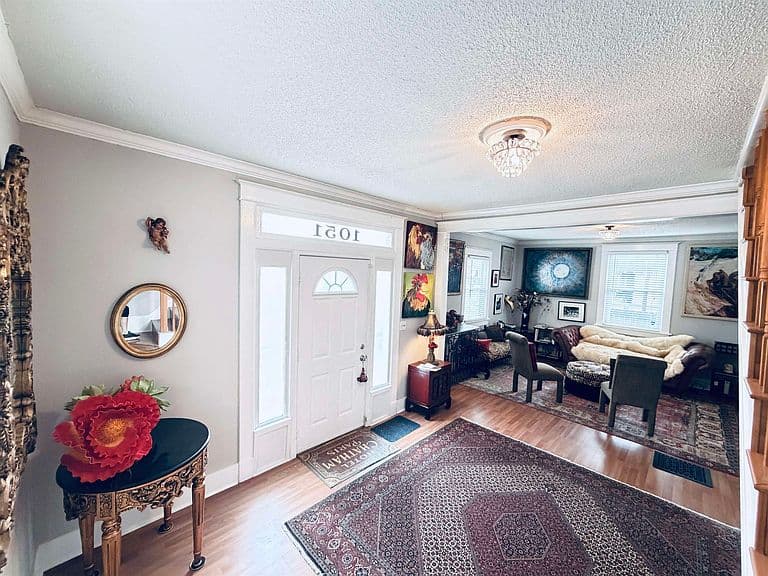 Listing photo 4