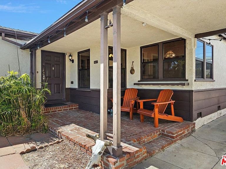 Listing photo 3