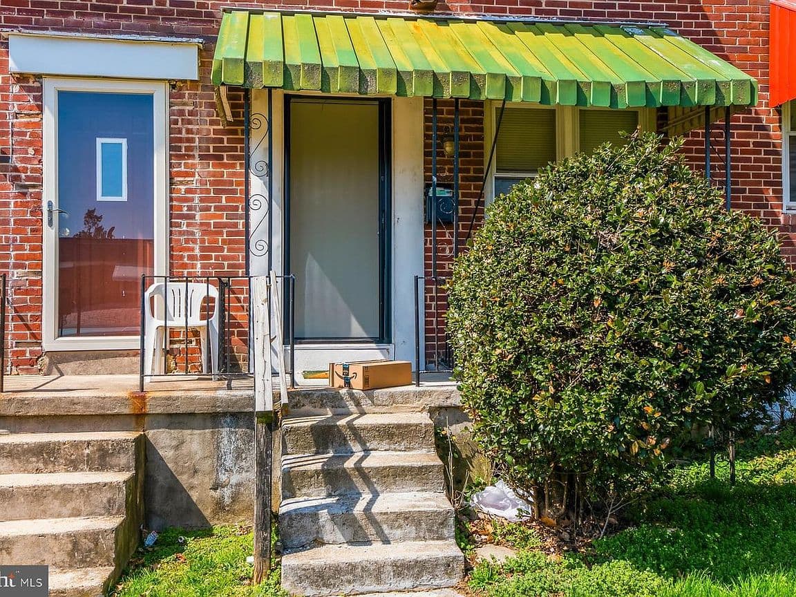 Primary listing photo