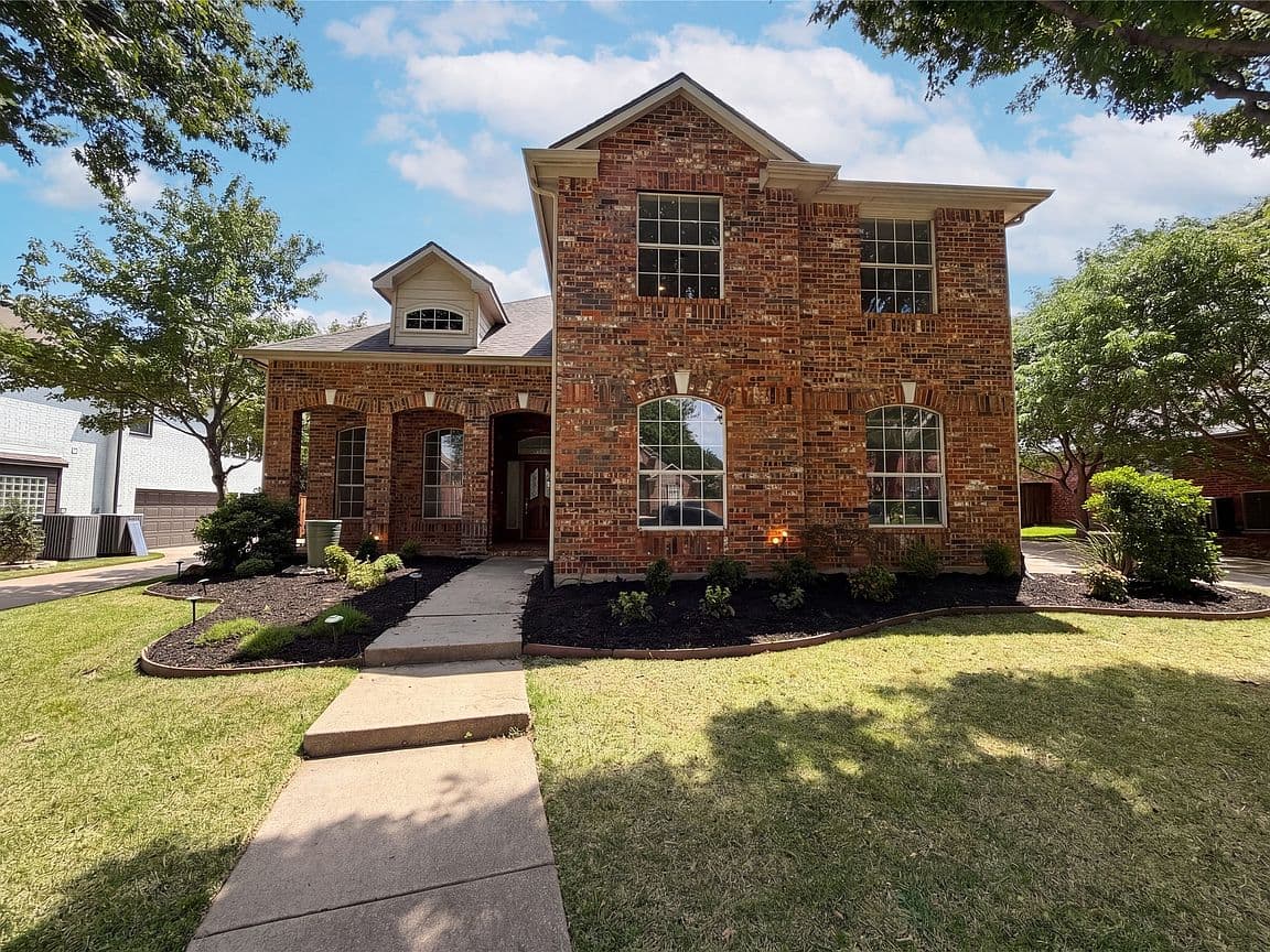 Primary listing photo