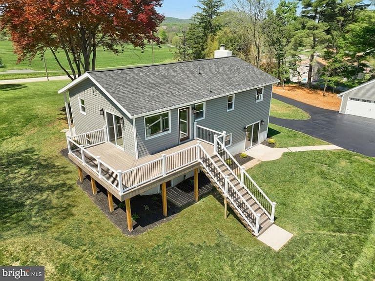 Listing photo 5