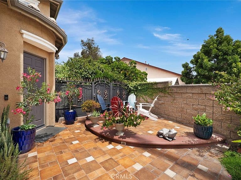 Listing photo 5