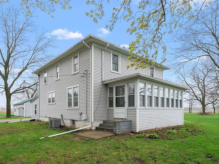 Listing photo