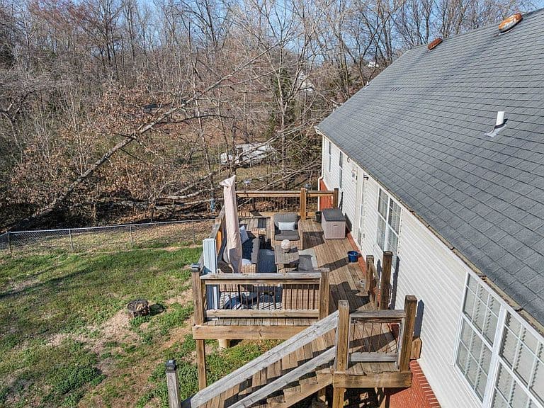 Listing photo 5